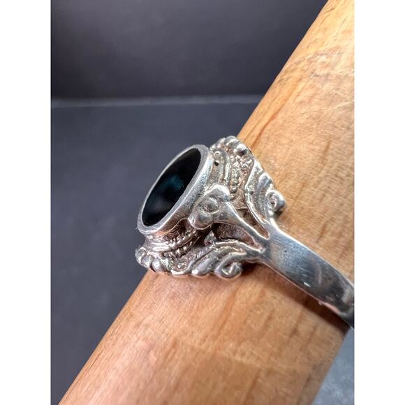 Vintage Sterling Silver Black Onyx Cocktail Ring, Ornate Bezel, Size 8 - Picture 5 of 16